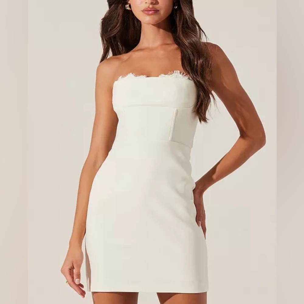 Astr White Strapless Mini Dress with Lace Trim